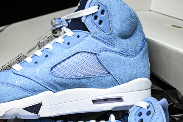 Jordan 5 Retro HQ7978-401