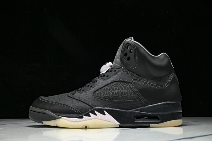 PSG x Air Jordan 5 “Off Noir” HQ3004-001