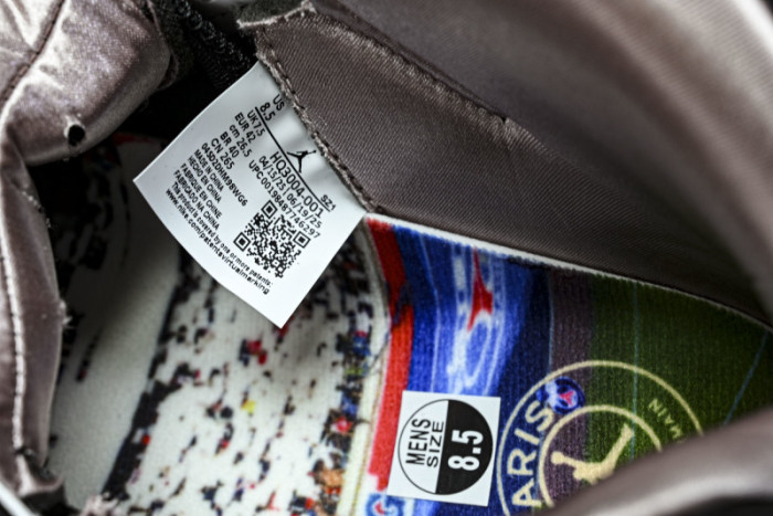 PSG x Air Jordan 5 “Off Noir” HQ3004-001