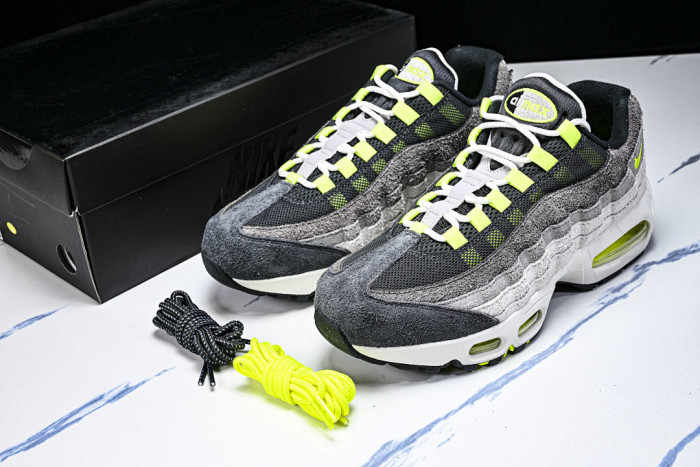 Nike Air Max 95 OG Reverse Gradient Neon HM4738 001