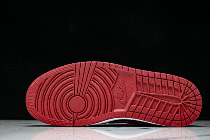 Air Jordan 1 Low OG “Banned” IW6276-001