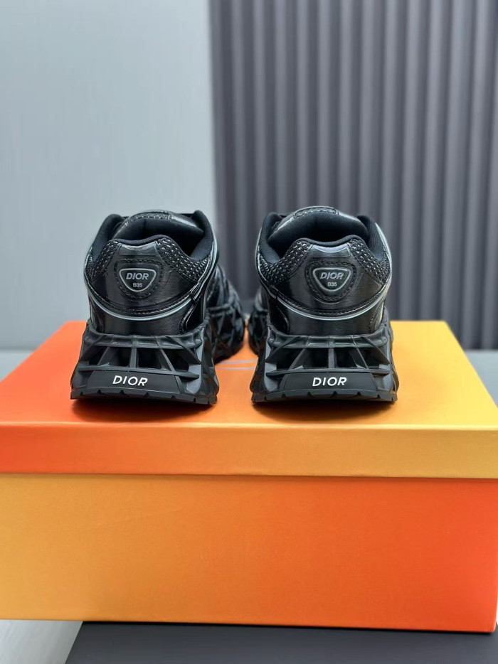 DR B35 LOW-TOP SNEAKERS DR-182