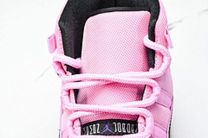 Air Jordan 11 CT8012-500