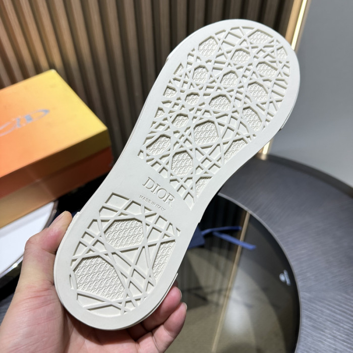 DR B33 LOW-TOP SNEAKERS DR-96