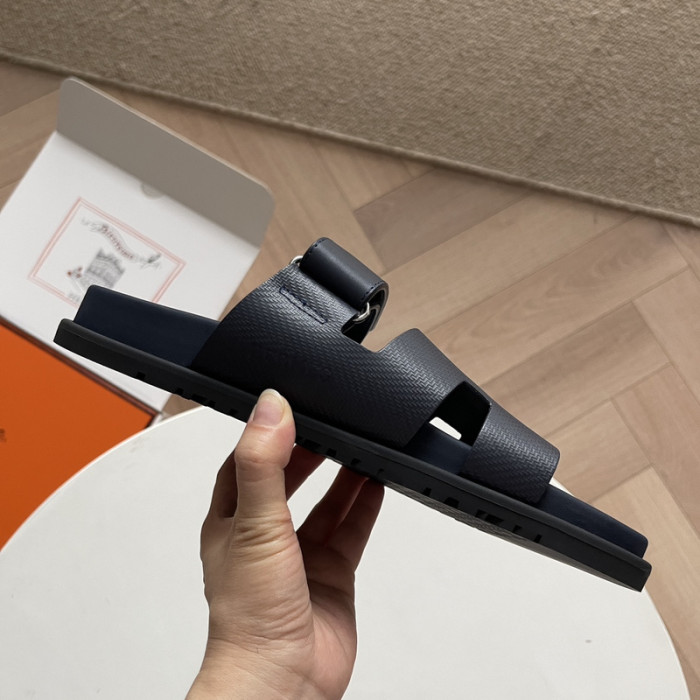 HER Slides 2405224 (dark blue)