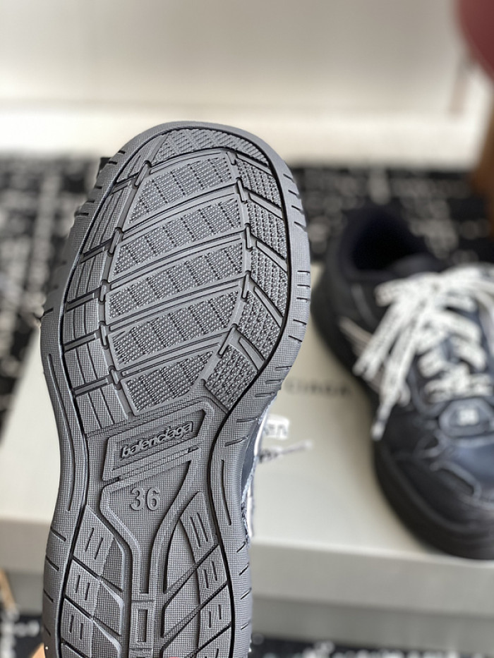 BL Hamptons Worn-Out BHW-4