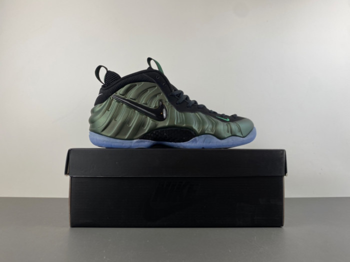 Nike Air Foamposite Pro “Pine Green” HF0794-300