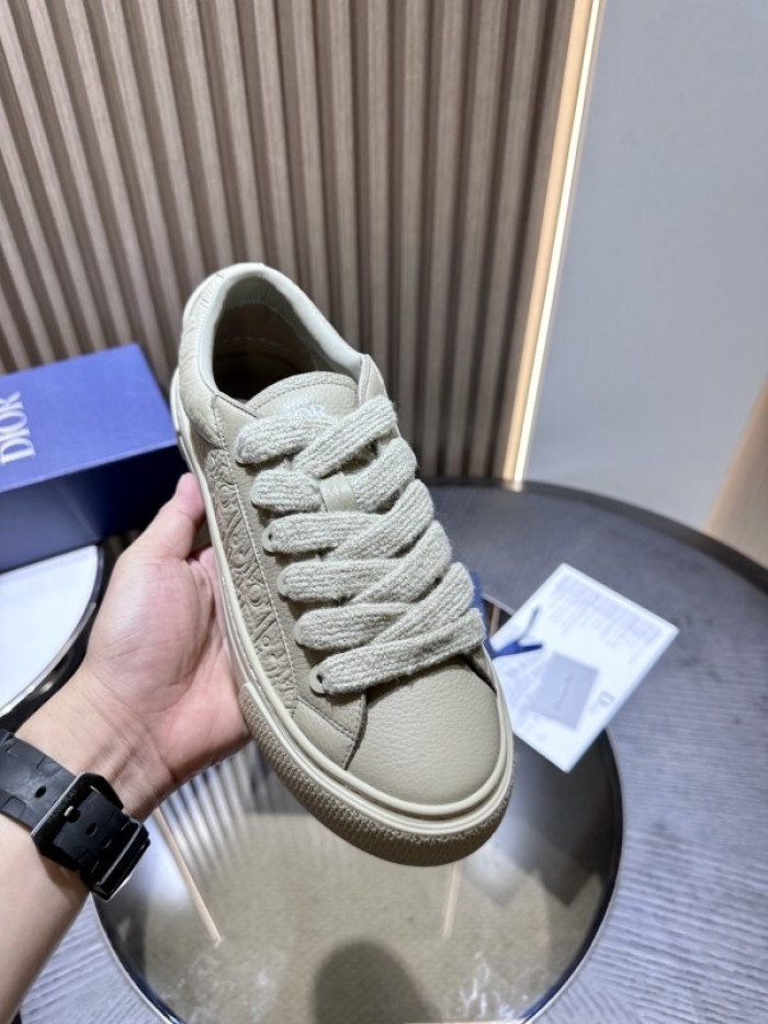 DR B33 LOW-TOP SNEAKERS DR-120