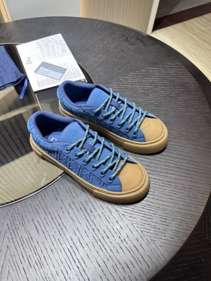 DR B33 LOW-TOP SNEAKERS DR-116