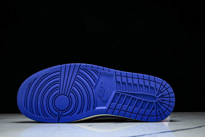 Travis Scott x Air Jordan 1 Low OG DM7866-400