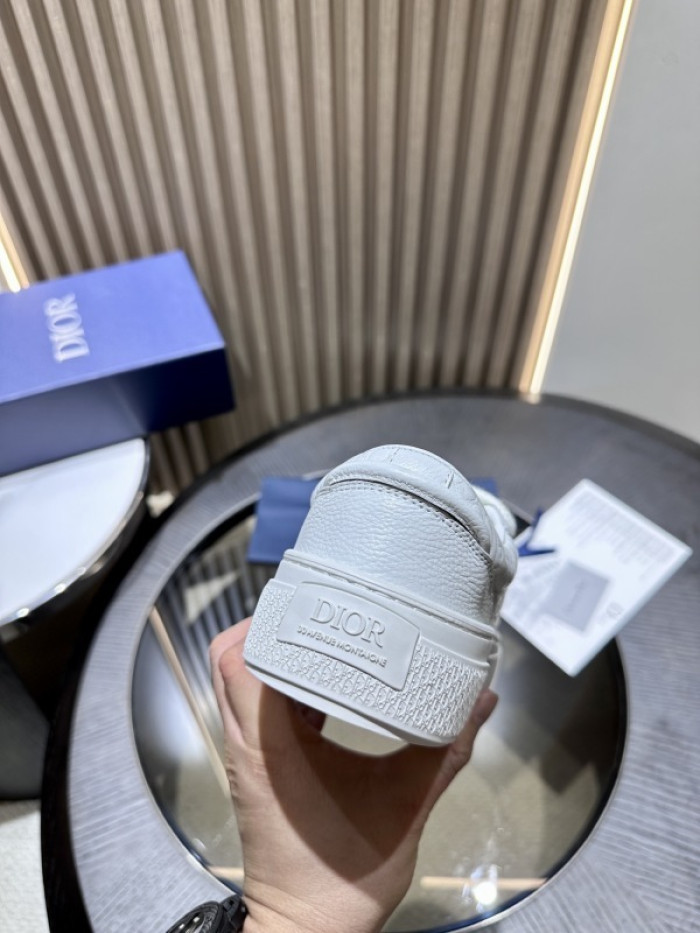 DR B33 LOW-TOP SNEAKERS DR-123