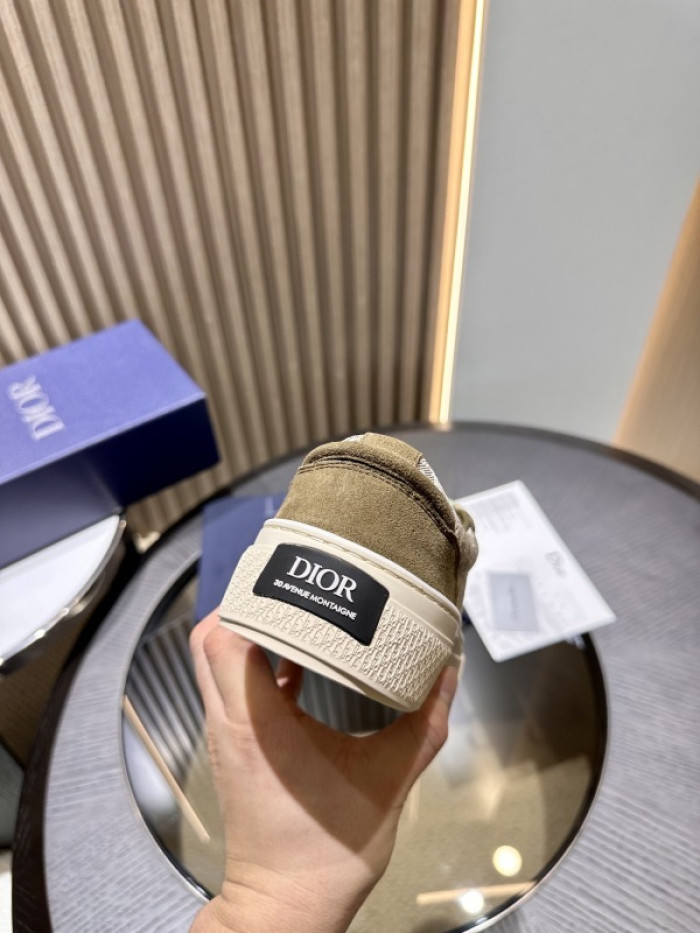 DR B33 LOW-TOP SNEAKERS DR-135