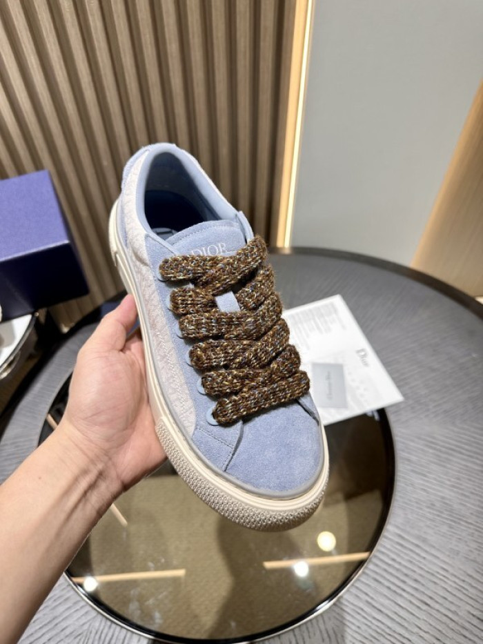 DR B33 LOW-TOP SNEAKERS DR-136