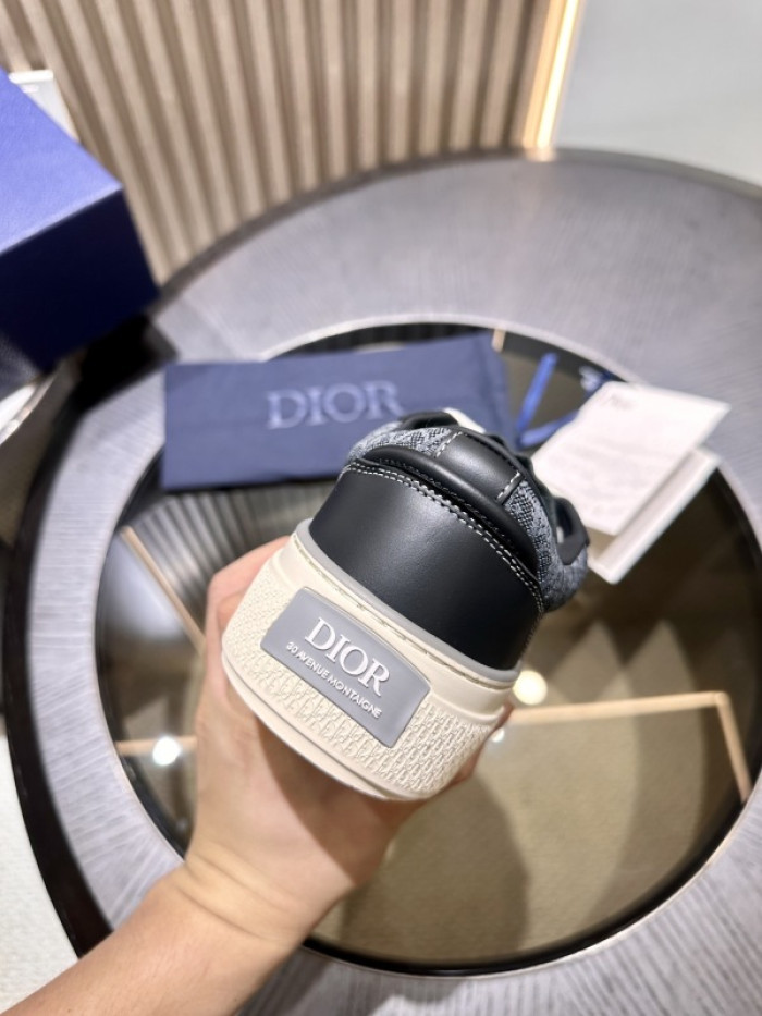 DR B33 LOW-TOP SNEAKERS DR-124