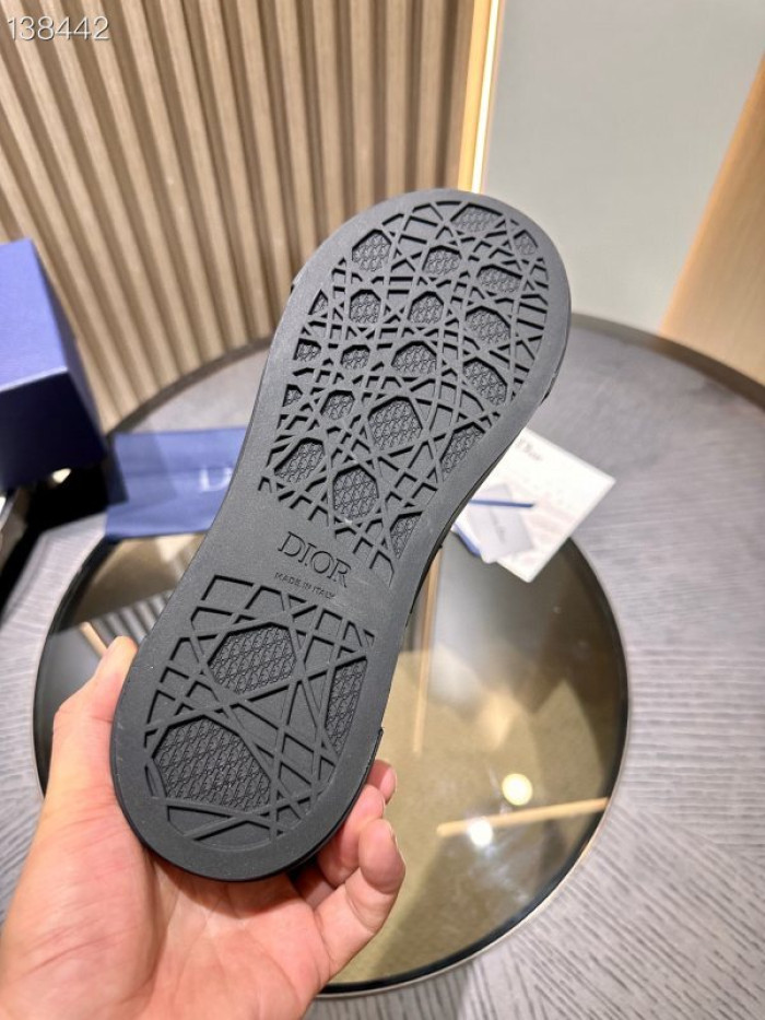 DR B33 LOW-TOP SNEAKERS DR-125