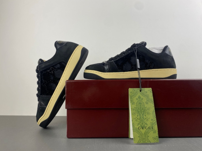 LOW-TOP SNEAKER 90656